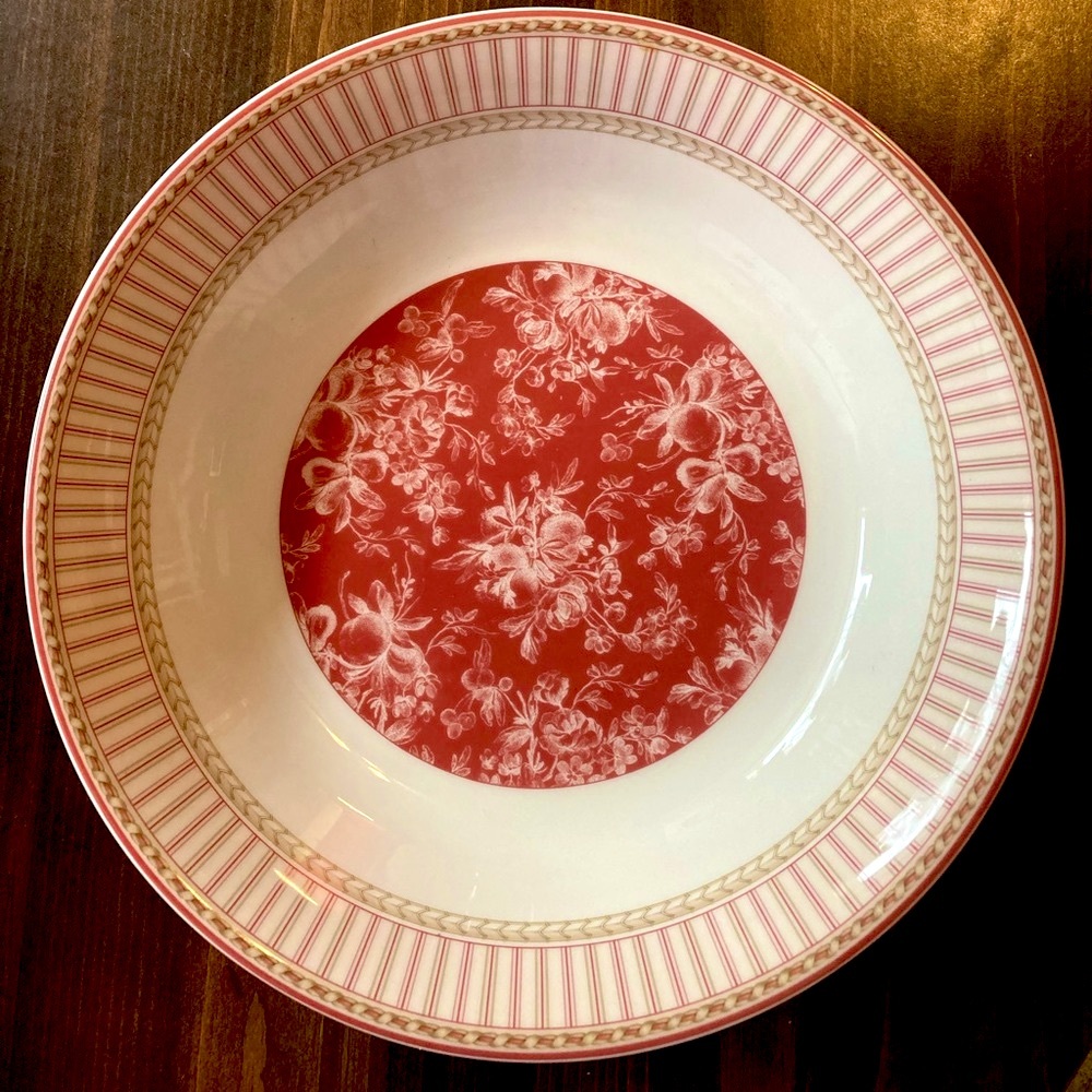 Large Royal Doulton Studio Provence pasta/salad bowl.